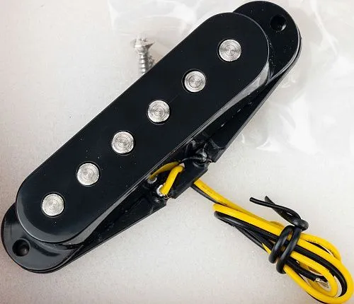 Belcat BS-01Middle-BK Звукосниматель магнитный, сингл, средний, черный.