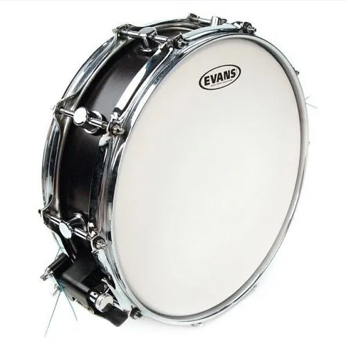 Evans B12G1RD Power Center Reverse Dot Пластик для малого барабана.
