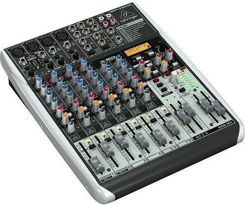 Behringer QX1204USB Микшерный пульт.